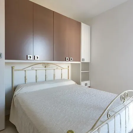 Holiday home Raffaele By Barbarhouse Torre Lapillo