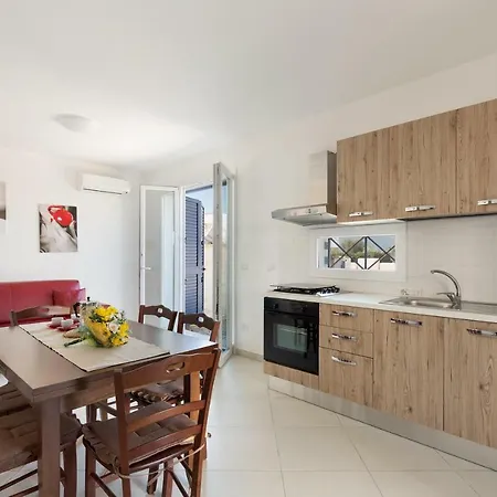 Raffaele By Barbarhouse * Torre Lapillo